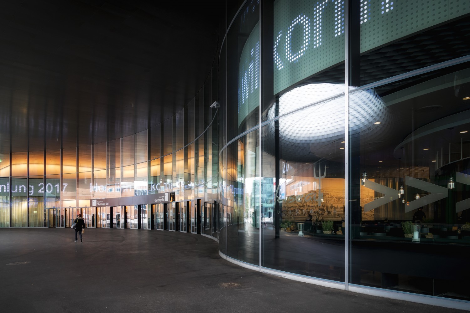Basel Messe Architektur